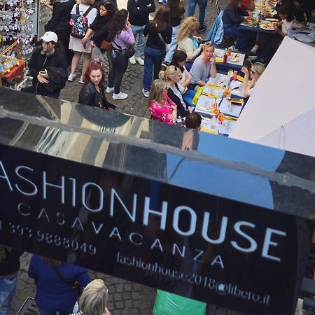 Fashion House Spaccanapoli Luaran gambar